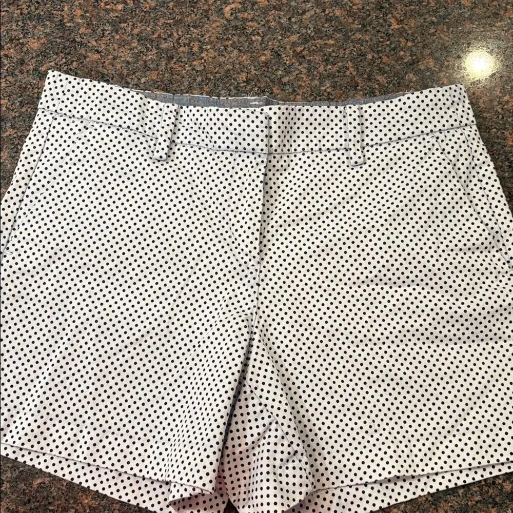 Nautica Women's Polka Dot Chino Shorts 5" Inseam Size 8 White Black Cotton - Picture 4 of 10
